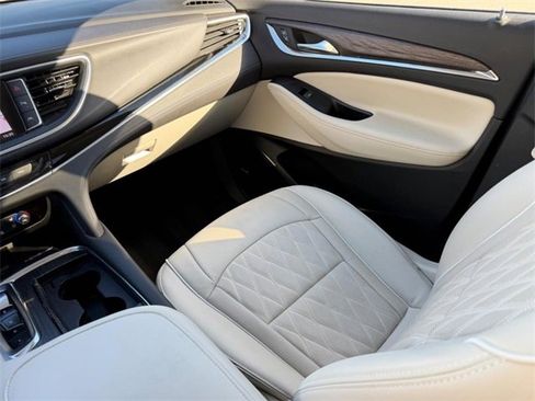 Certified 2024 Buick Enclave Avenir w/ Avenir Technology Package image 19