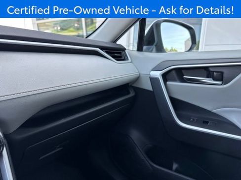 Used 2022 Toyota RAV4 XLE w/ Convenience Package AWD/4WD image 16