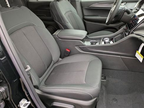 New 2026 Jeep Grand Cherokee Laredo X AWD/4WD image 27