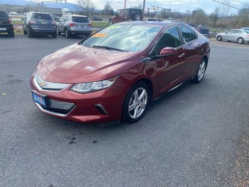 Used 2017 Chevrolet Volt LT w/ Comfort Package image 5