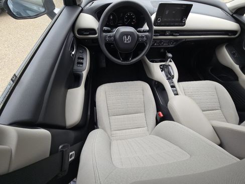 Used 2025 Honda HR-V LX image 16