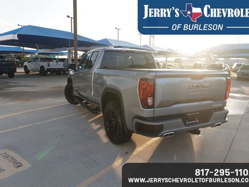 Used 2023 GMC Sierra 1500 Elevation w/ X31 Off-Road Package AWD/4WD image 4