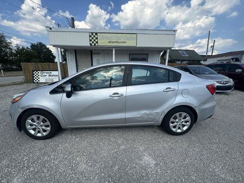 Used 2016 Kia Rio LX FWD image 2