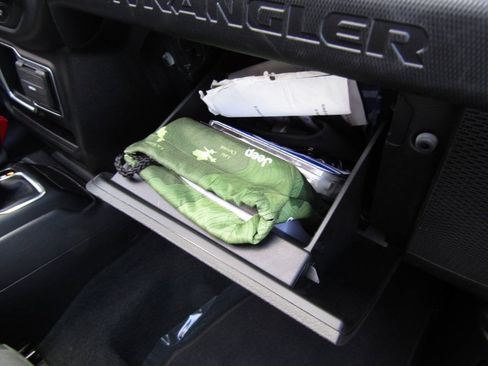 Used 2023 Jeep Wrangler Sport AWD/4WD image 23