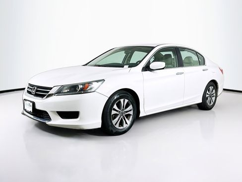 Used 2015 Honda Accord LX image 3
