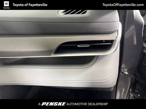 Certified 2026 Toyota Highlander XLE AWD/4WD image 23