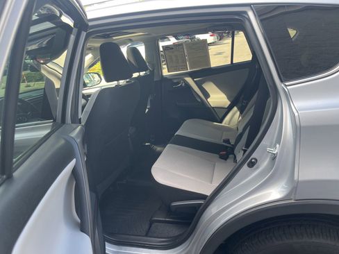 Used 2016 Toyota RAV4 XLE image 28