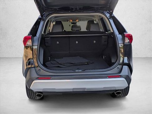 Used 2019 Toyota RAV4 Adventure image 6