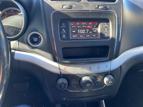 Used 2018 Dodge Journey SE FWD image 14