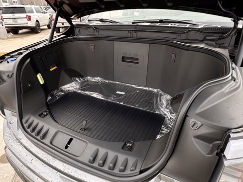 New 2025 Ford F150 Lightning Flash image 35