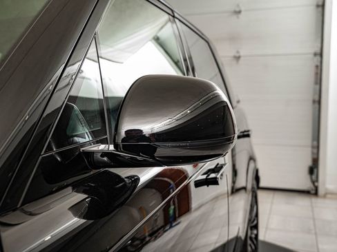 New 2026 Land Rover Range Rover SV AWD/4WD image 9