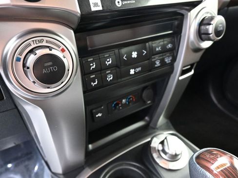 Used 2023 Toyota 4Runner Limited AWD/4WD image 31