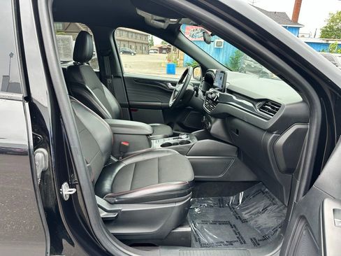 Used 2024 Ford Escape ST-Line image 18