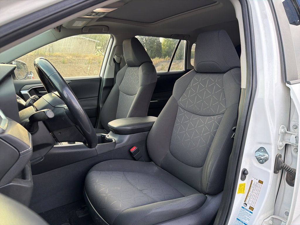 Certified 2022 Toyota RAV4 XLE w/ Convenience Package AWD/4WD image 2