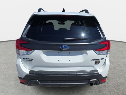 Certified 2025 Subaru Forester Wilderness w/ Convenience Package AWD/4WD image 6