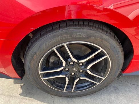 Used 2019 Ford Mustang Premium RWD image 20
