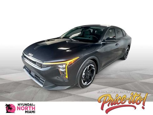 Used 2025 Kia K4 EX FWD image 1