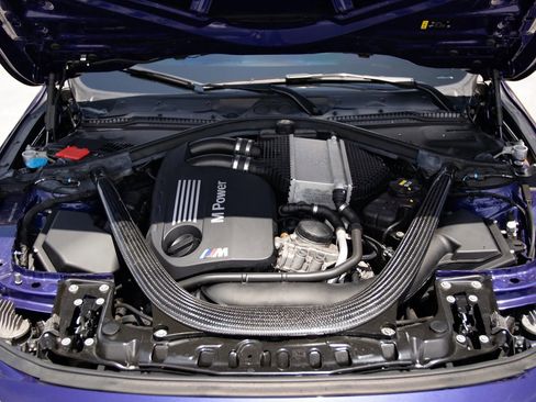 Used 2020 BMW M4 Coupe RWD image 7