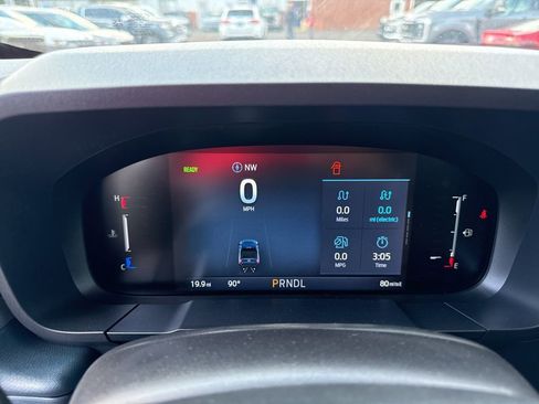 New 2025 Ford Maverick XL image 12