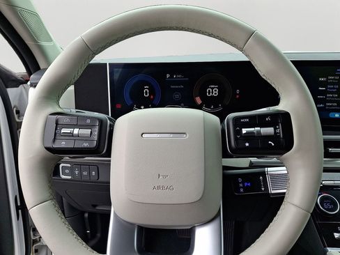 Used 2025 Hyundai Santa Fe SEL AWD/4WD image 19