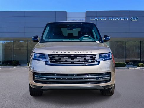New 2026 Land Rover Range Rover Long Wheelbase SE image 2