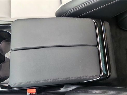 Used 2024 Land Rover Range Rover Velar Dynamic SE image 54