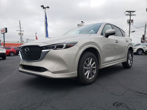 Used 2025 MAZDA CX-5 AWD 2.5 S w/ Preferred Package image 3