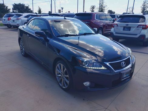 Used 2013 Lexus IS 250C w/ Luxury Pkg RWD image 4