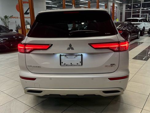 Used 2024 Mitsubishi Outlander SEL image 6