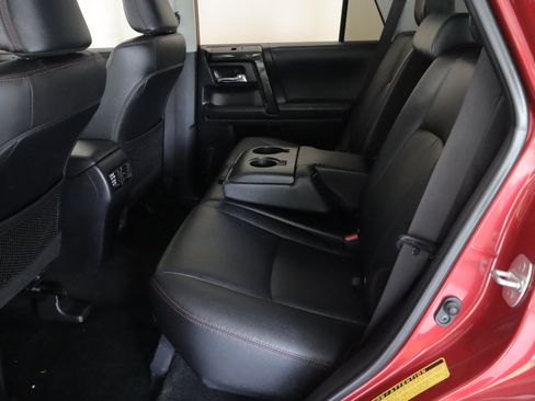 Used 2024 Toyota 4Runner TRD Off-Road Premium w/ Moonroof Package AWD/4WD image 11