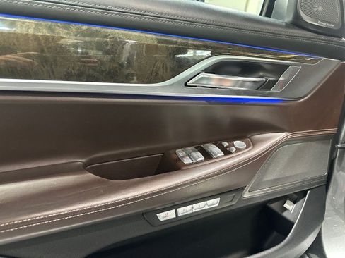 Used 2016 BMW 740i RWD image 25