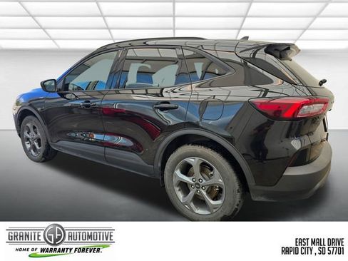 Used 2025 Ford Escape ST-Line Select AWD/4WD image 4