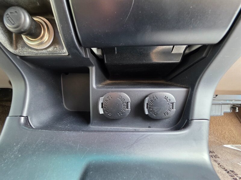 Used 2002 Toyota 4Runner SR5 AWD/4WD image 39