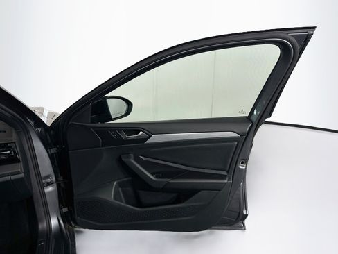 Used 2025 Volkswagen Jetta Sport FWD image 30