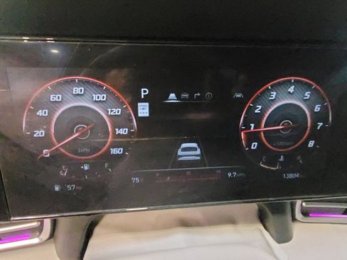 Used 2025 Hyundai Elantra SEL FWD image 23