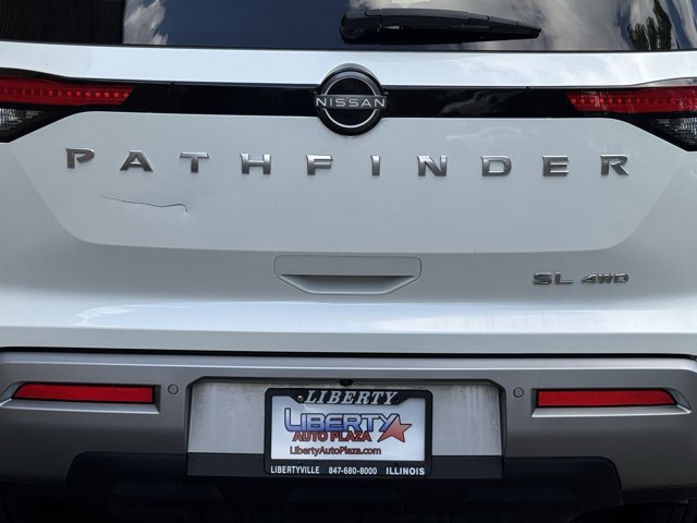 Used 2023 Nissan Pathfinder SL AWD/4WD image 27
