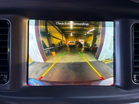 Used 2019 Dodge Charger R/T w/ Plus Group image 30