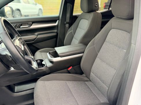 Used 2025 GMC Terrain Elevation image 11