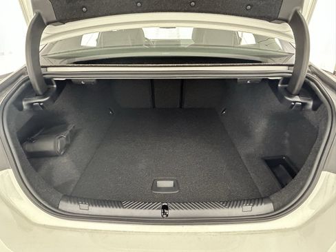 Used 2025 BMW i5 M60 w/ Premium Package image 37