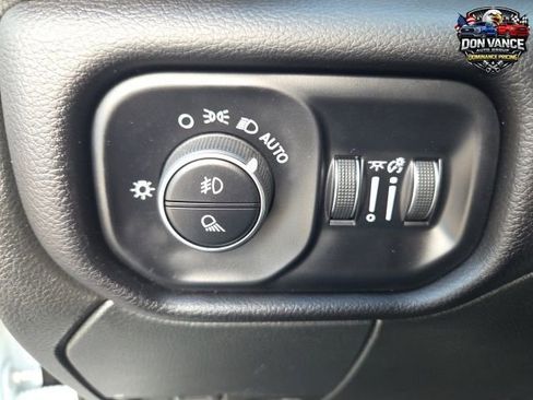 Used 2024 RAM 2500 Laramie AWD/4WD image 13