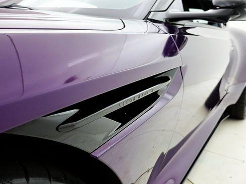 Used 2024 Aston Martin DB12 Coupe RWD image 21
