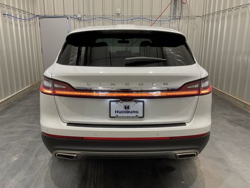 Used 2022 Lincoln Nautilus FWD image 21