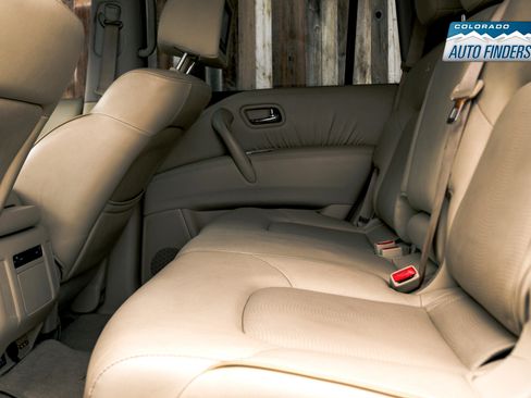 Used 2011 INFINITI QX56 4WD w/ Theater Pkg image 29