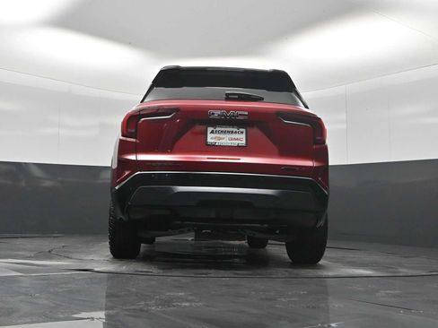 New 2027 GMC Terrain AT4 w/ LPO, Black Badging Package AWD/4WD image 23