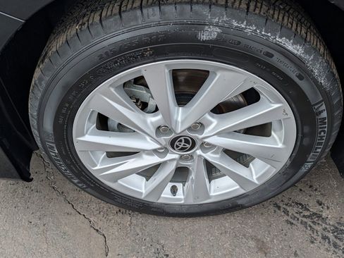 Used 2024 Toyota Camry LE image 12