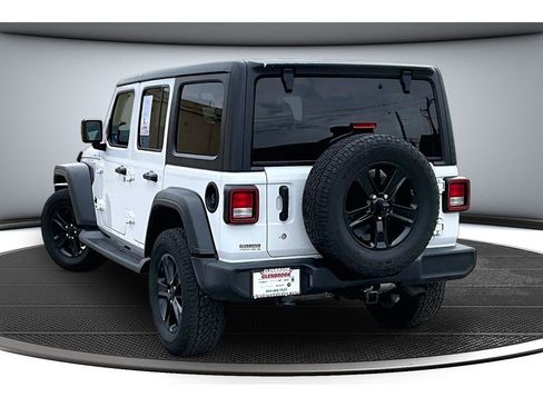 Used 2019 Jeep Wrangler Unlimited Sport AWD/4WD image 2