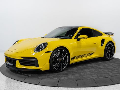 Used 2022 Porsche 911 Turbo S image 2