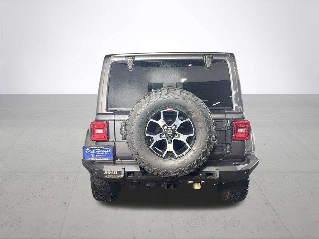 Used 2022 Jeep Wrangler Unlimited Rubicon w/ LED Lighting Group AWD/4WD image 7
