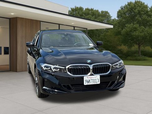 Used 2026 BMW 330i Sedan w/ Parking Assistance Package RWD image 5