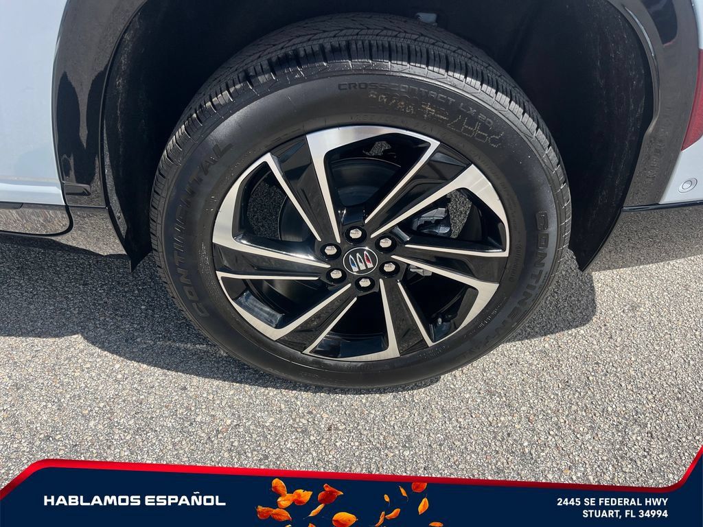 New 2027 Buick Enclave Sport Touring w/ Super Cruise Package FWD image 9